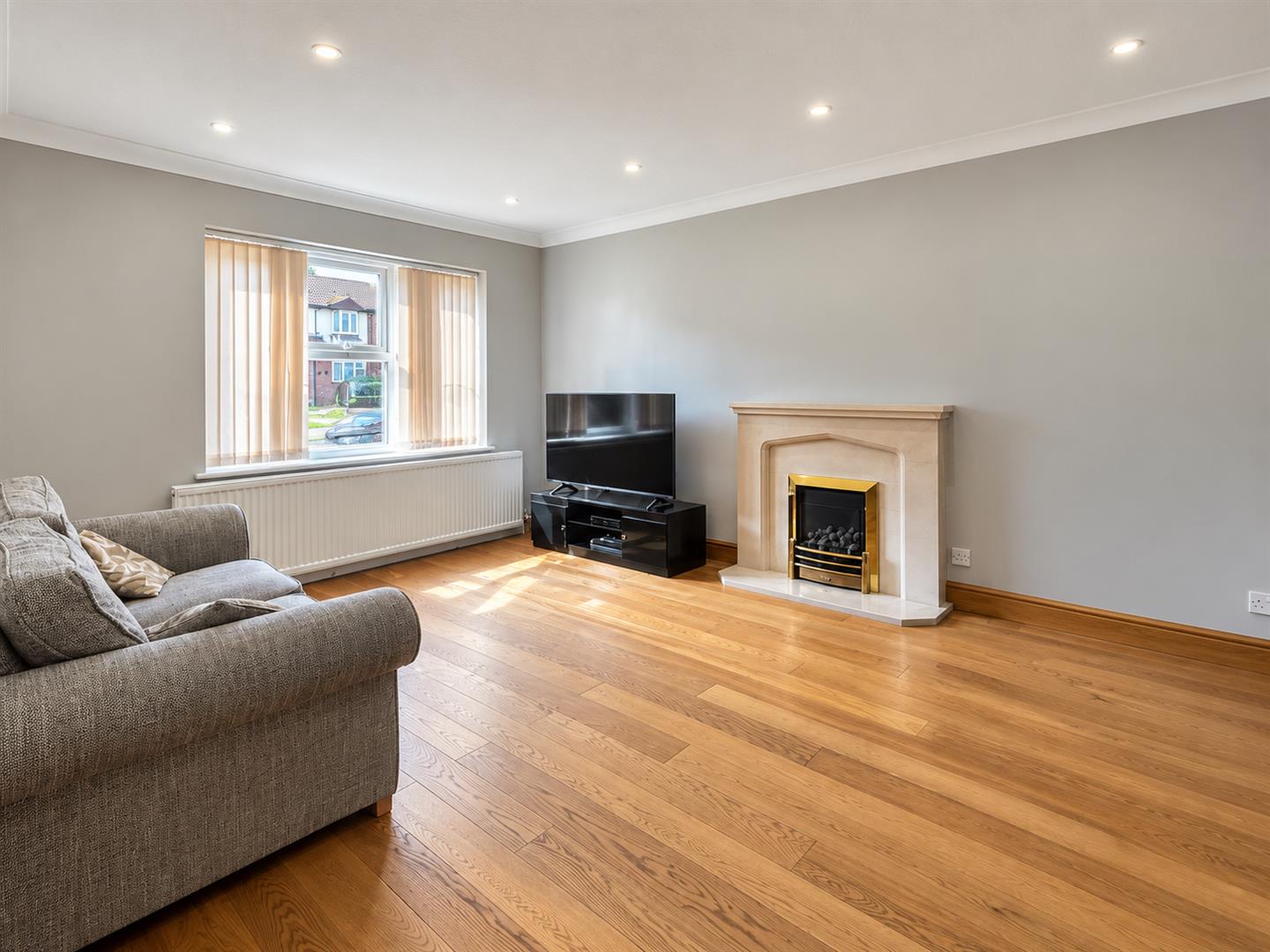3 bed property in Kennington Close, Newport Pagnell